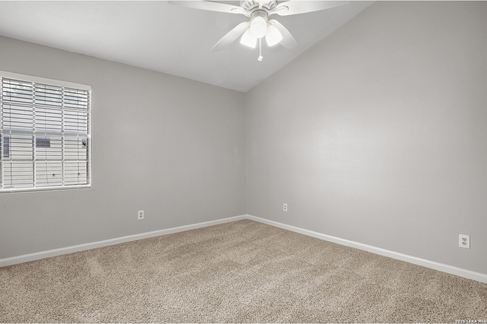 550 Dukeway Universal City TX 78148