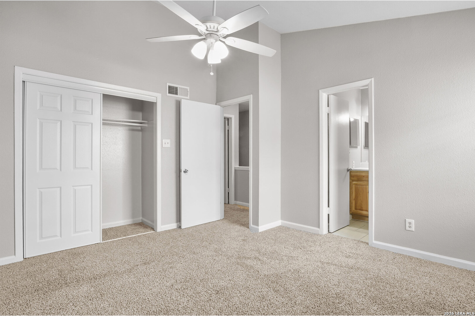 550 Dukeway Universal City TX 78148