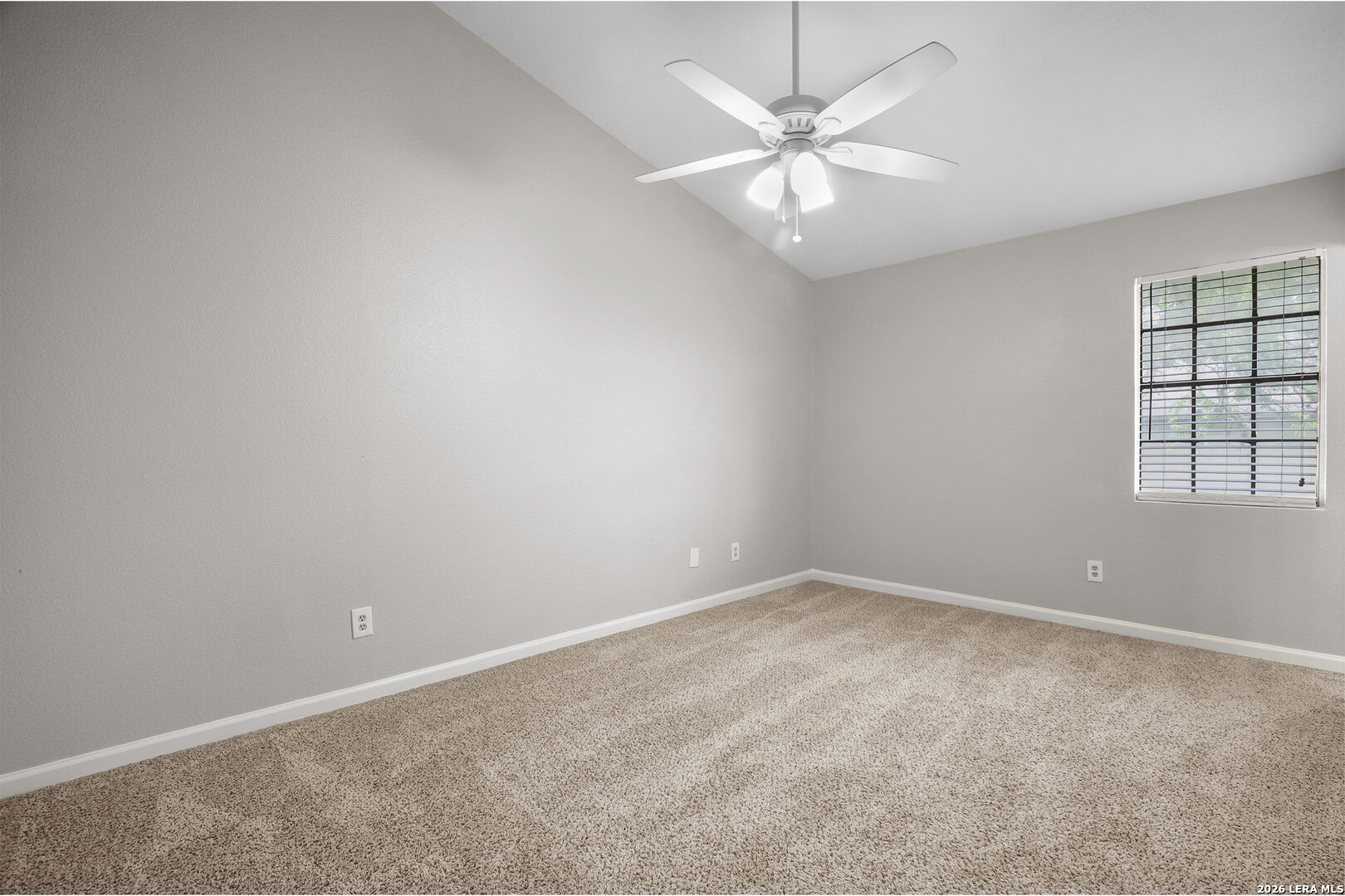 550 Dukeway Universal City TX 78148
