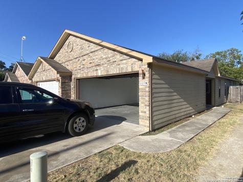 1109 4th Street Pleasanton TX 78064