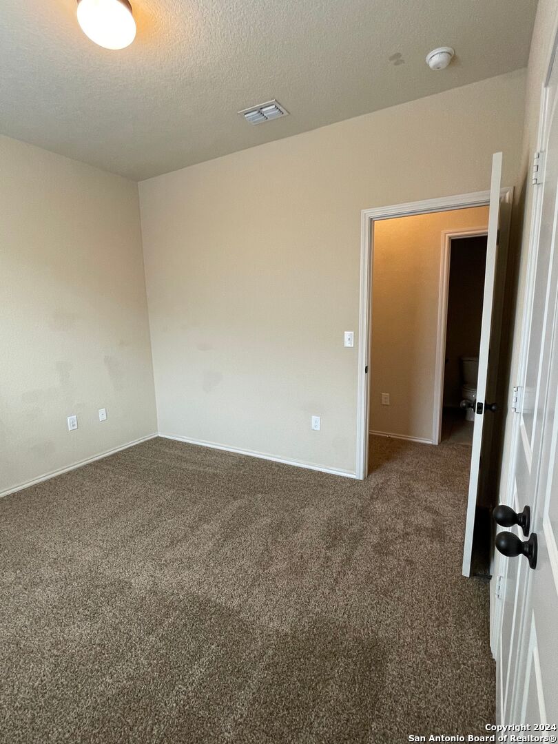 713/717 Creekside Circle New Braunfels TX 78130