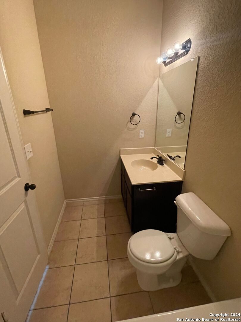 713/717 Creekside Circle New Braunfels TX 78130
