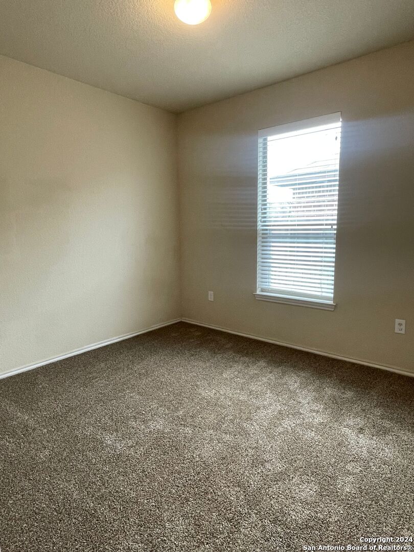 713/717 Creekside Circle New Braunfels TX 78130