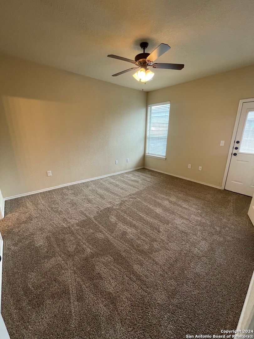 713/717 Creekside Circle New Braunfels TX 78130