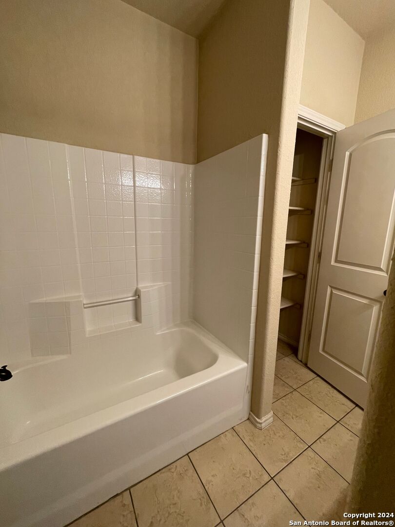 713/717 Creekside Circle New Braunfels TX 78130