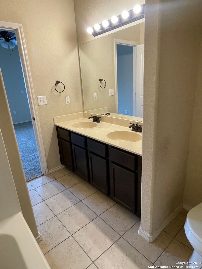 713/717 Creekside Circle New Braunfels TX 78130