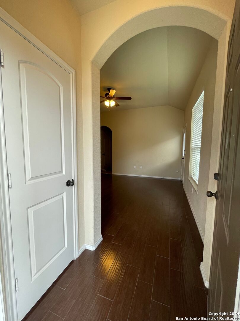 713/717 Creekside Circle New Braunfels TX 78130