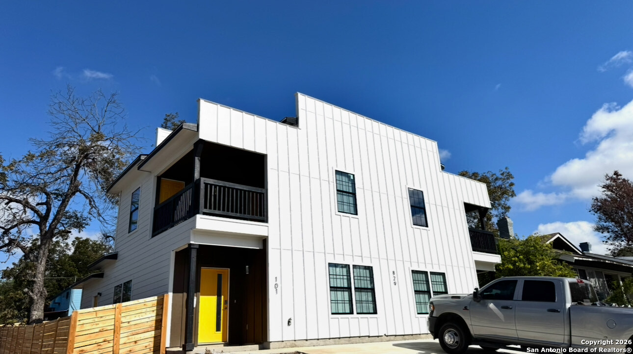 829 Kayton Avenue San Antonio TX 78210