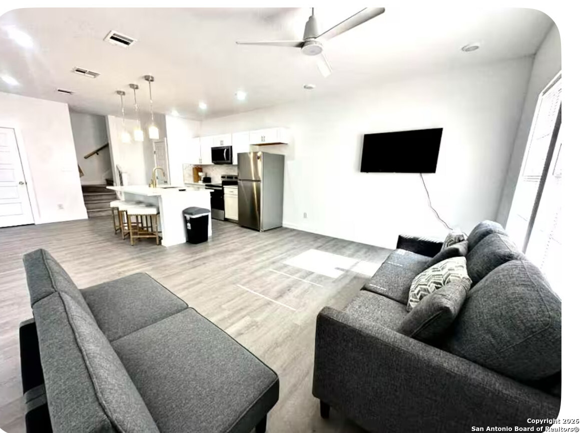 829 Kayton Avenue San Antonio TX 78210
