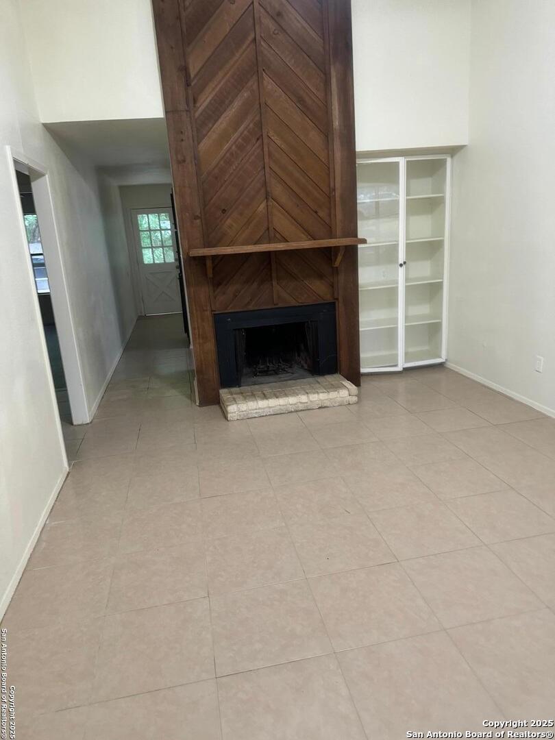 13136 Los Espanada San Antonio TX 78233