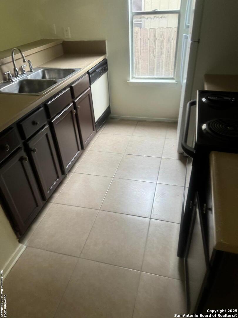 13136 Los Espanada San Antonio TX 78233