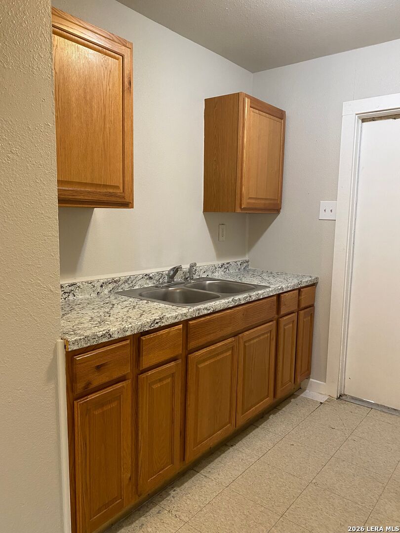 3032 Weir San Antonio TX 78226