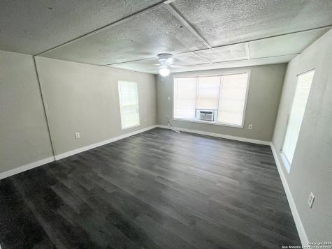 128 Winship Road Pleasanton TX 78064