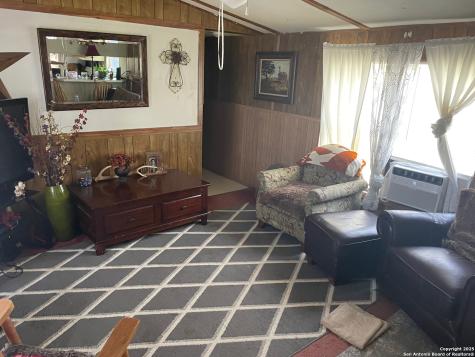 128 Winship Road Pleasanton TX 78064