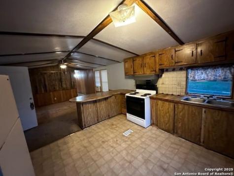 128 Winship Road Pleasanton TX 78064