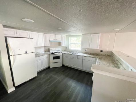 128 Winship Road Pleasanton TX 78064