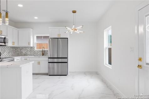 1308 N Abesam Avenue Edinburg TX 78541