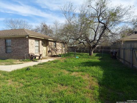 9510 Cross Ridge Lane San Antonio TX 78263