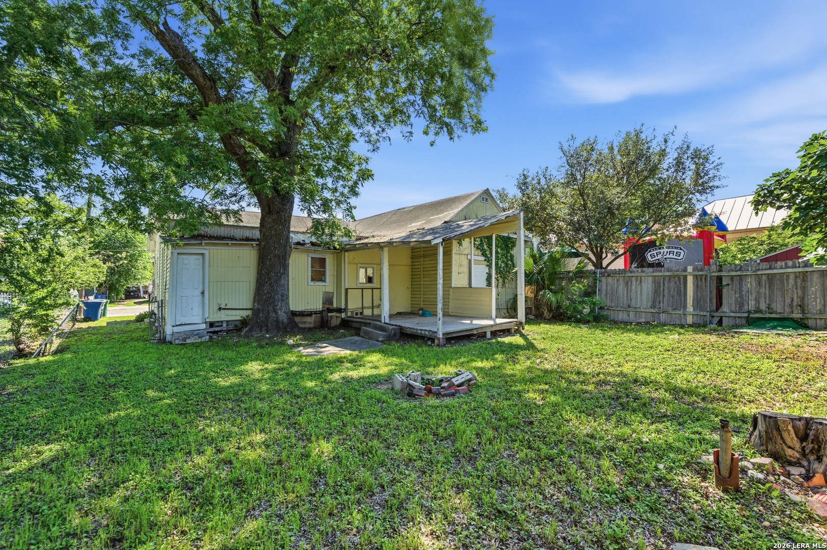 221 Leigh San Antonio TX 78210