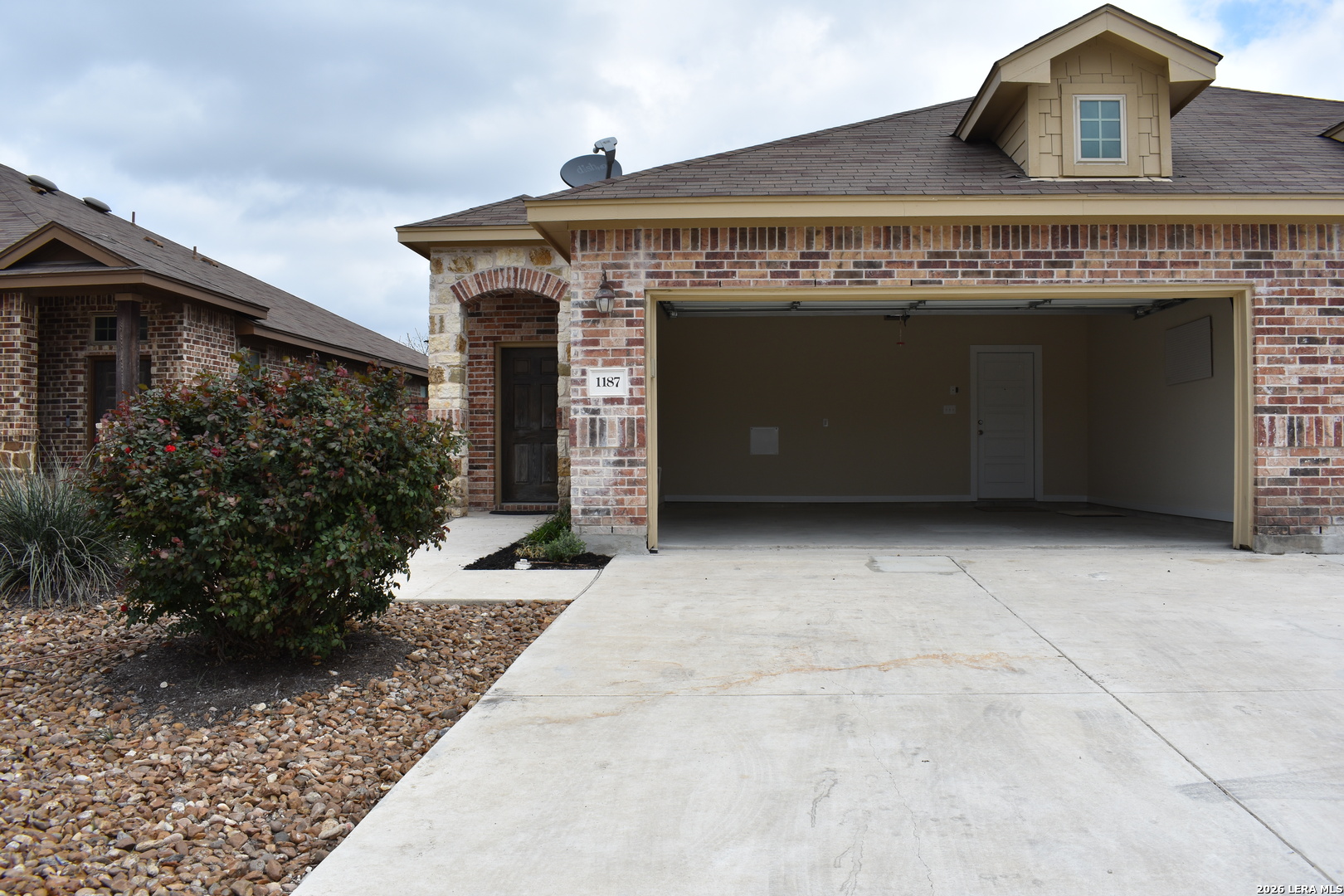 1187 Creekside Orchard New Braunfels TX 78130