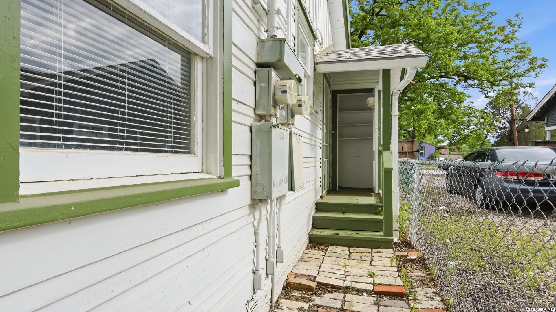 631 W Magnolia Avenue San Antonio TX 78212