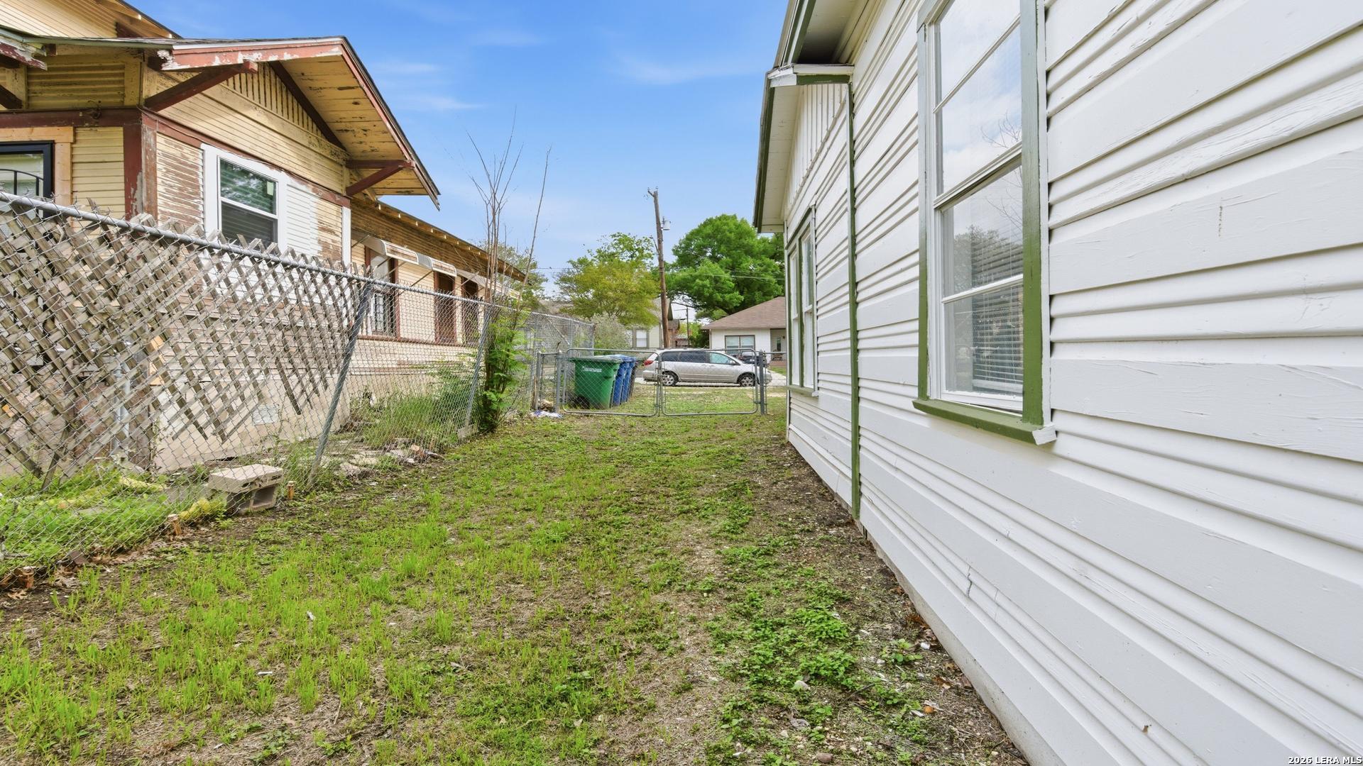 631 W Magnolia Avenue San Antonio TX 78212