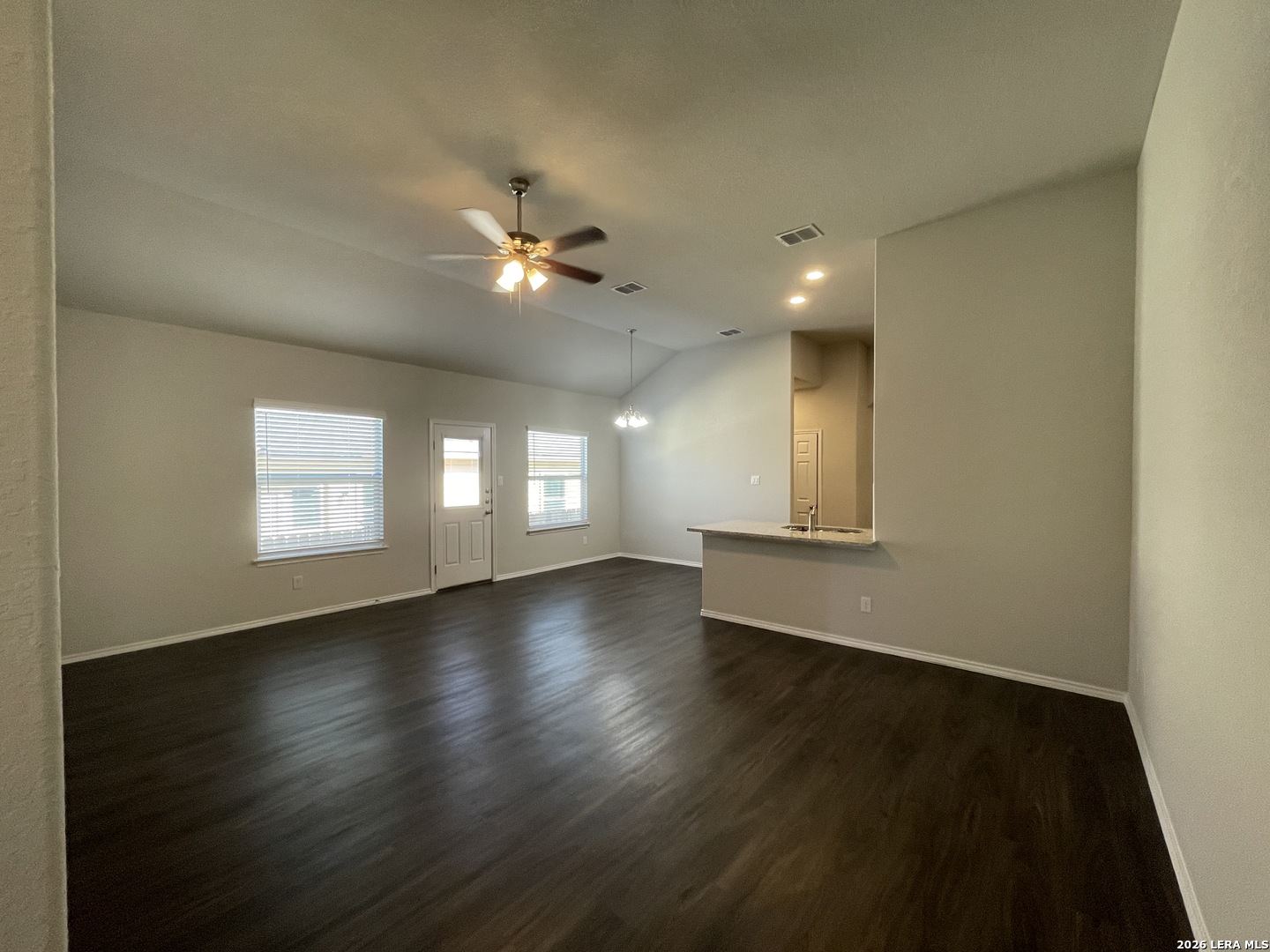 9216 Canyon Bend Converse TX 78109
