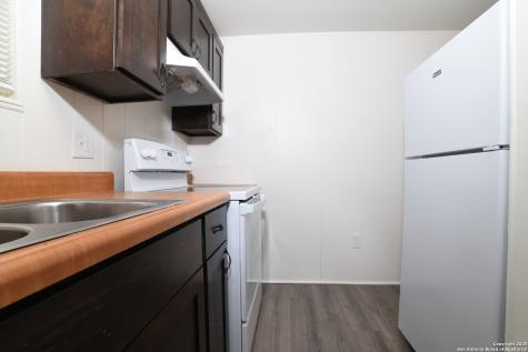 215 Greenlawn Pleasanton TX 78064