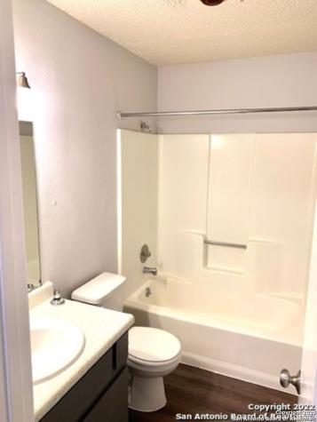 5230 Meadow Rise San Antonio TX 78250