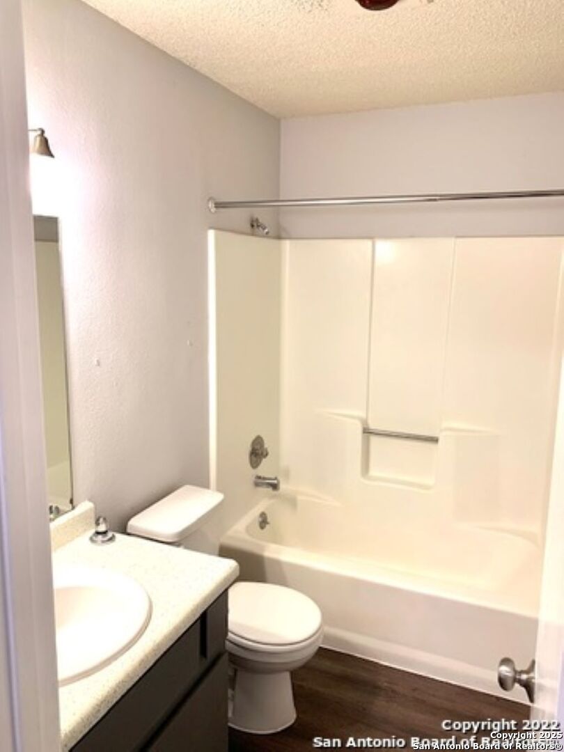 5230 Meadow Rise San Antonio TX 78250