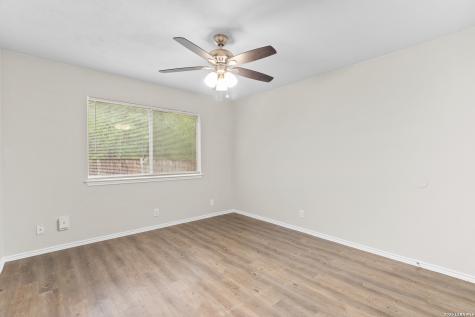 5230 Meadow Rise San Antonio TX 78250