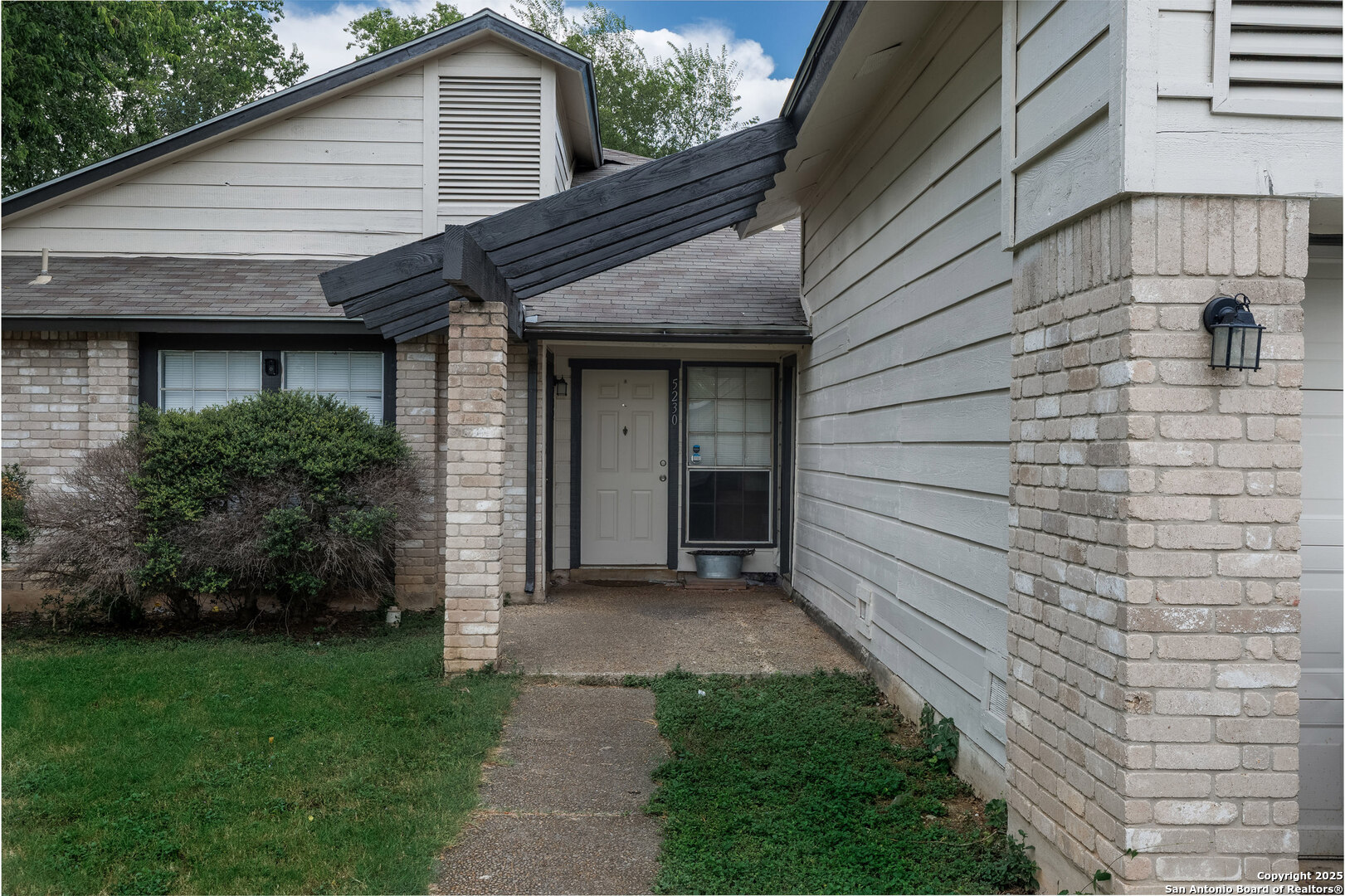 5230 Meadow Rise San Antonio TX 78250