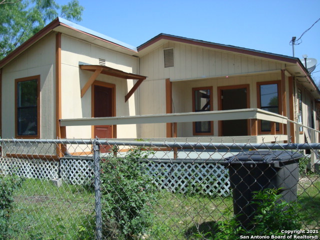211 Spaatz Street San Antonio TX 78211