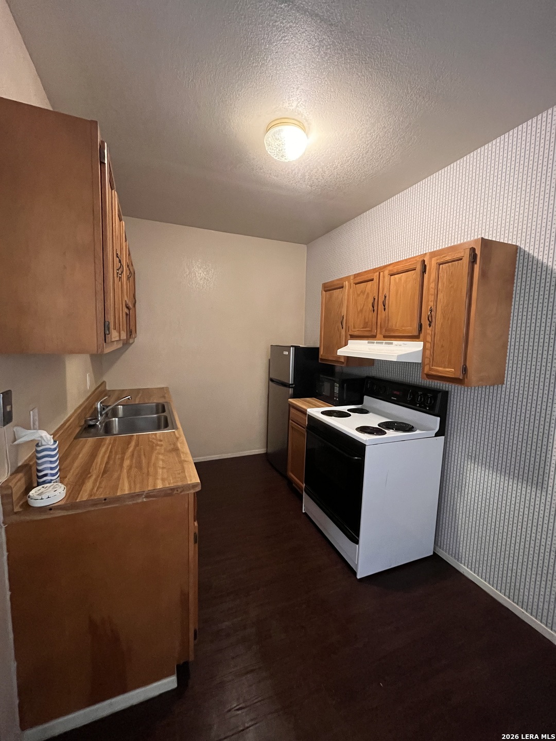 6911 N Us Highway 281 Pleasanton TX 78064