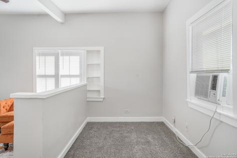 1110 W Ashby Place San Antonio TX 78201
