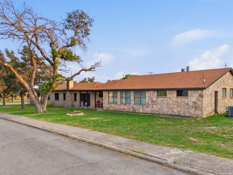 30-31 Colony Row Brackettville TX 78832