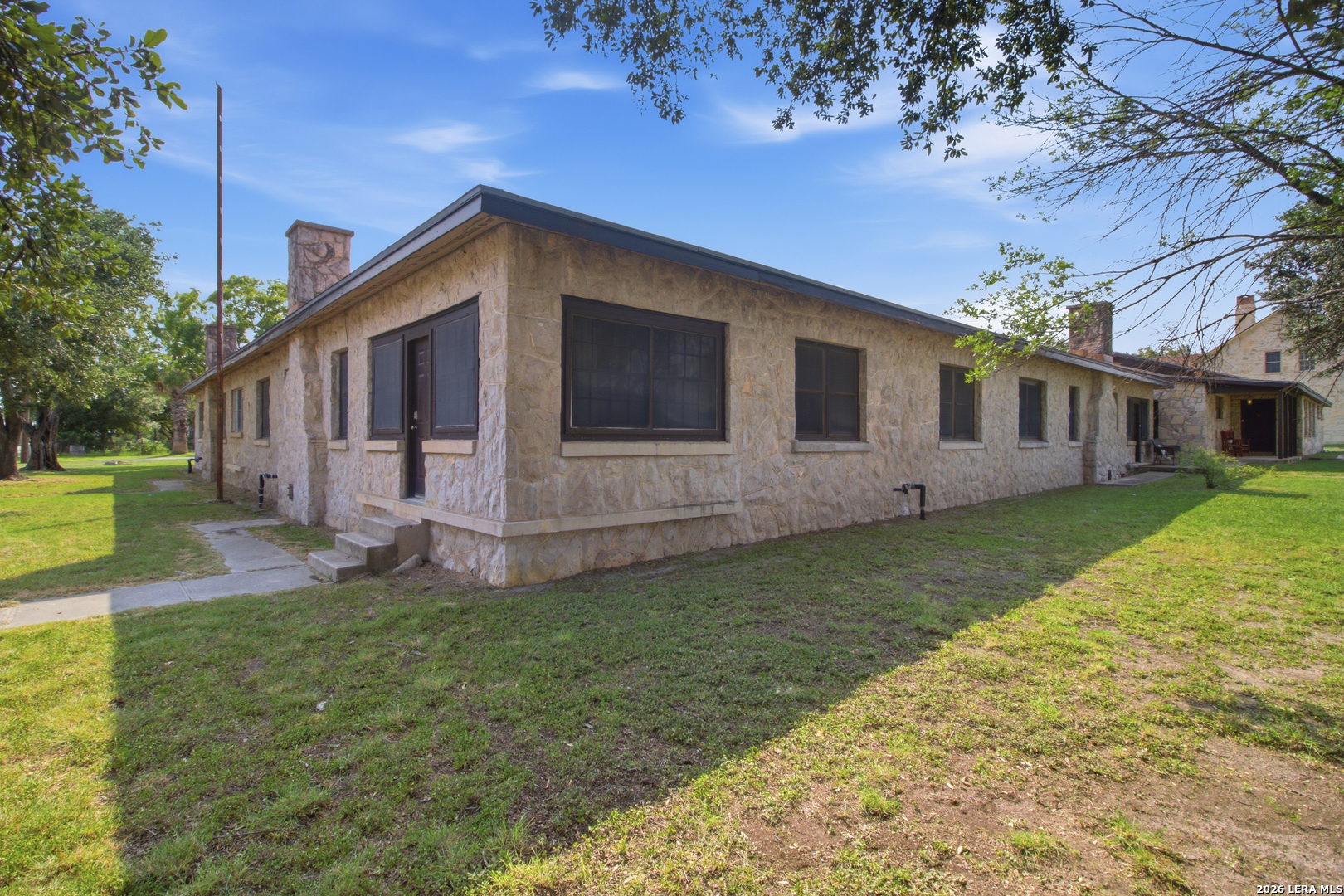 30-31 Colony Row Brackettville TX 78832