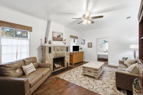 30-31 Colony Row Brackettville TX 78832