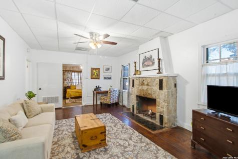 30-31 Colony Row Brackettville TX 78832