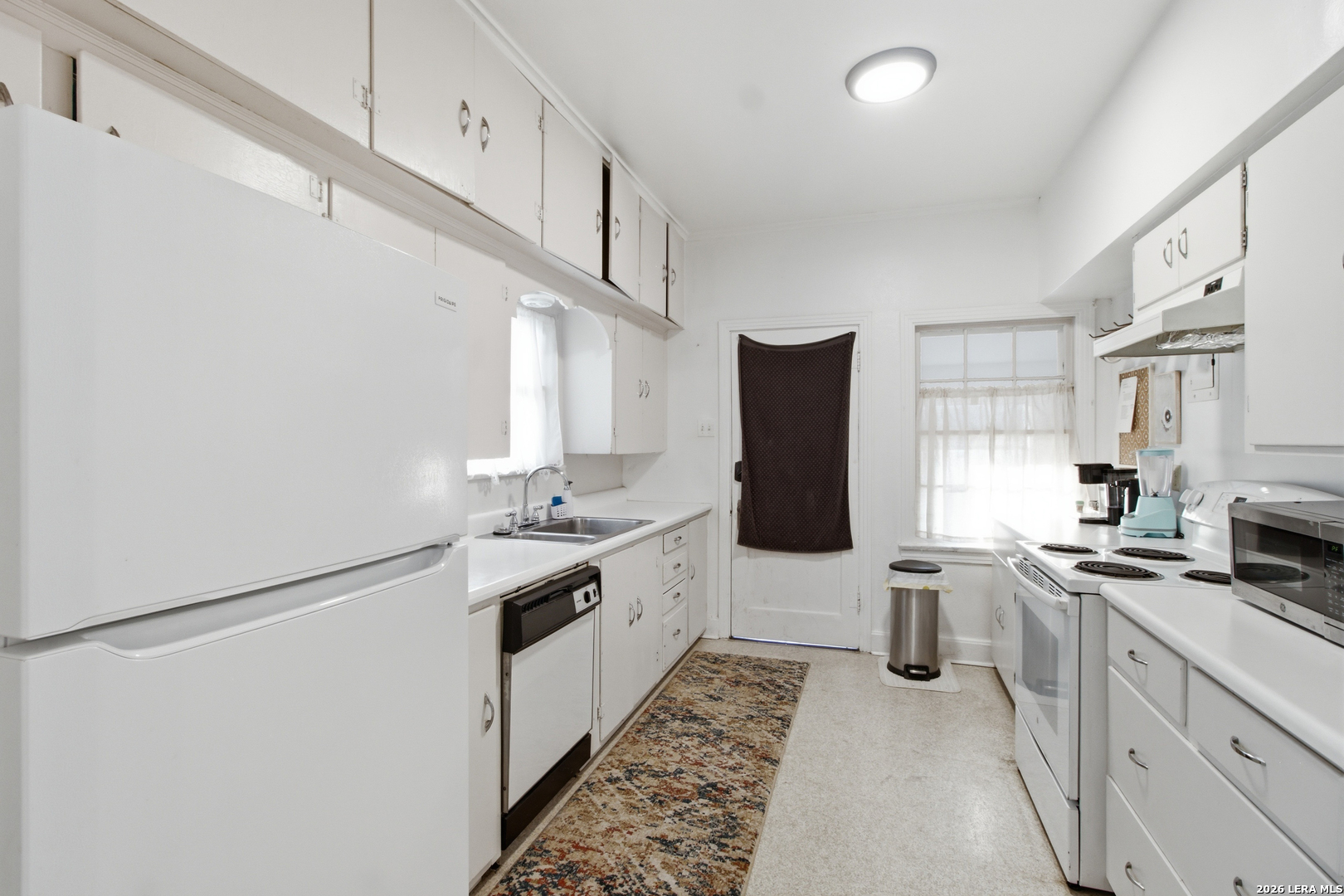 30-31 Colony Row Brackettville TX 78832