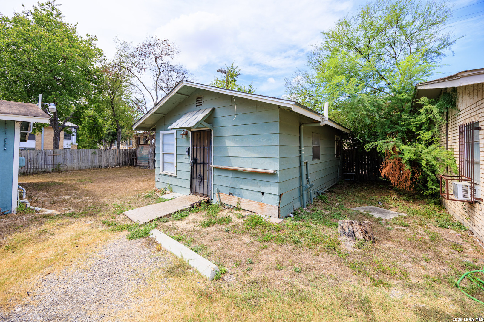 122 W Formosa San Antonio TX 78221