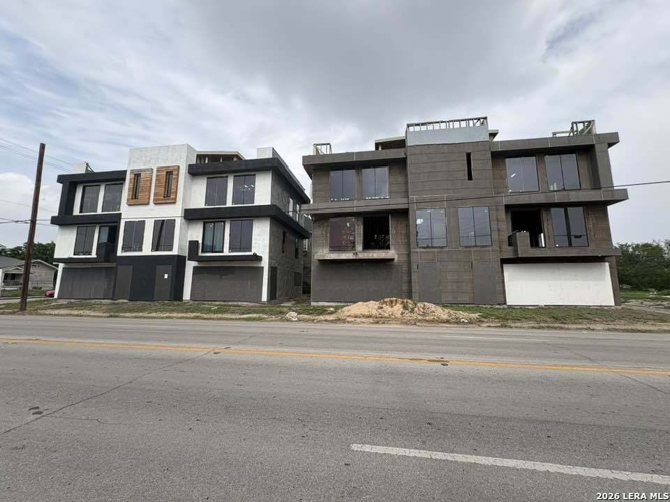 412 S Hackberry Street San Antonio TX 78203