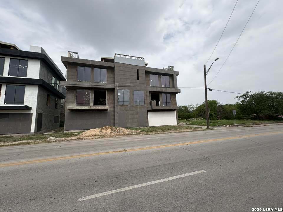 412 S Hackberry Street San Antonio TX 78203