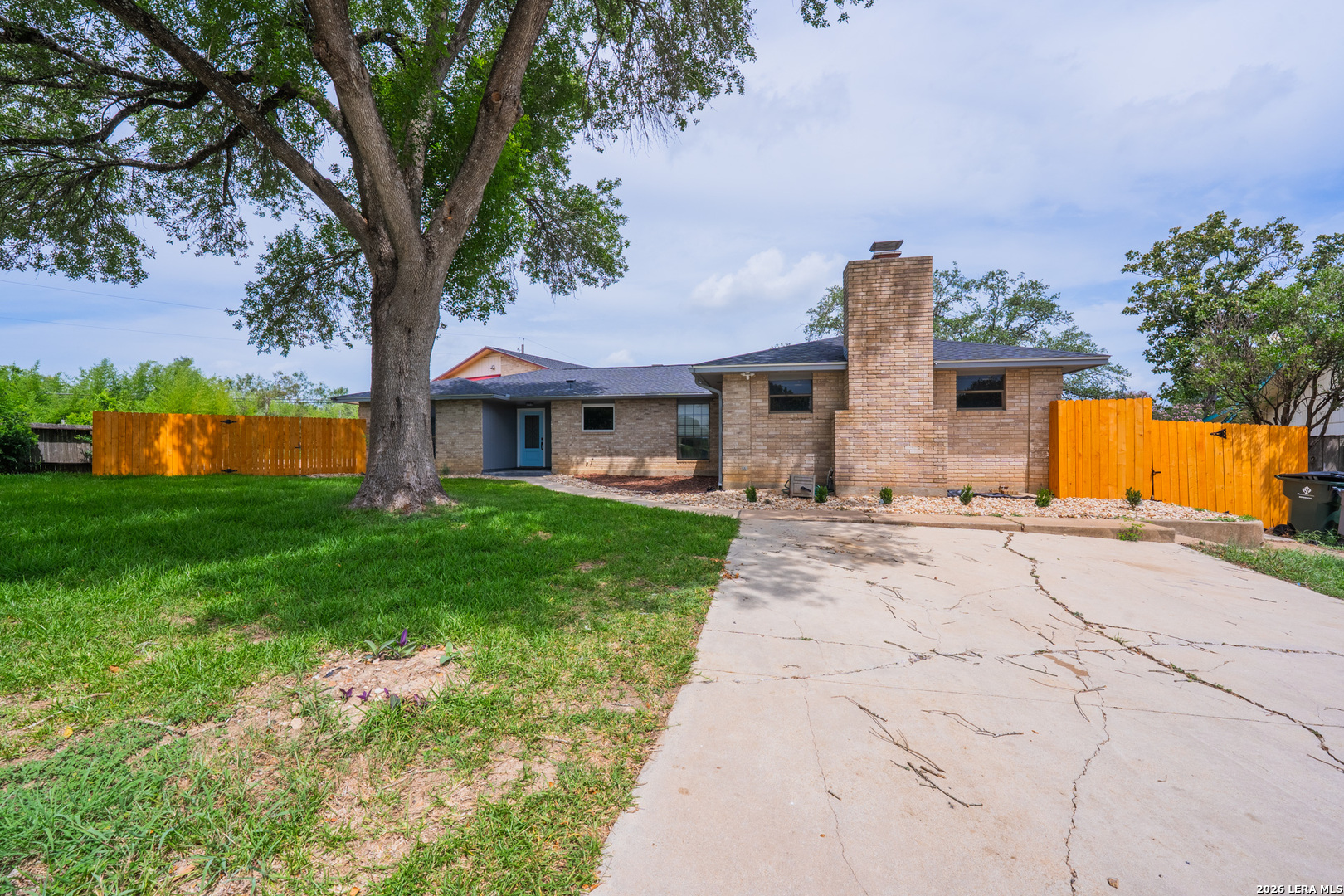 1002 River Oak Drive Seguin TX 78155