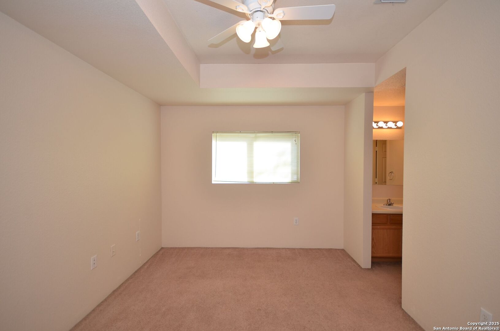 8915 Maverick Draw San Antonio TX 78250