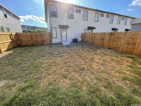 13109 Reid Meadows Live Oak TX 78233
