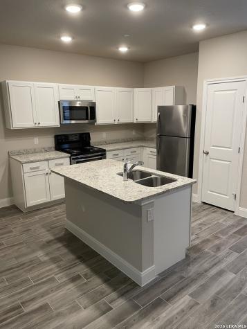13109 Reid Meadows Live Oak TX 78233