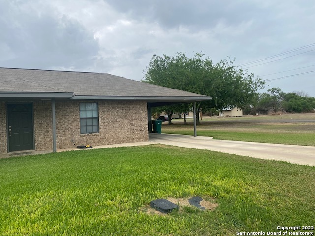 1213 Hickory Street Jourdanton TX 78026