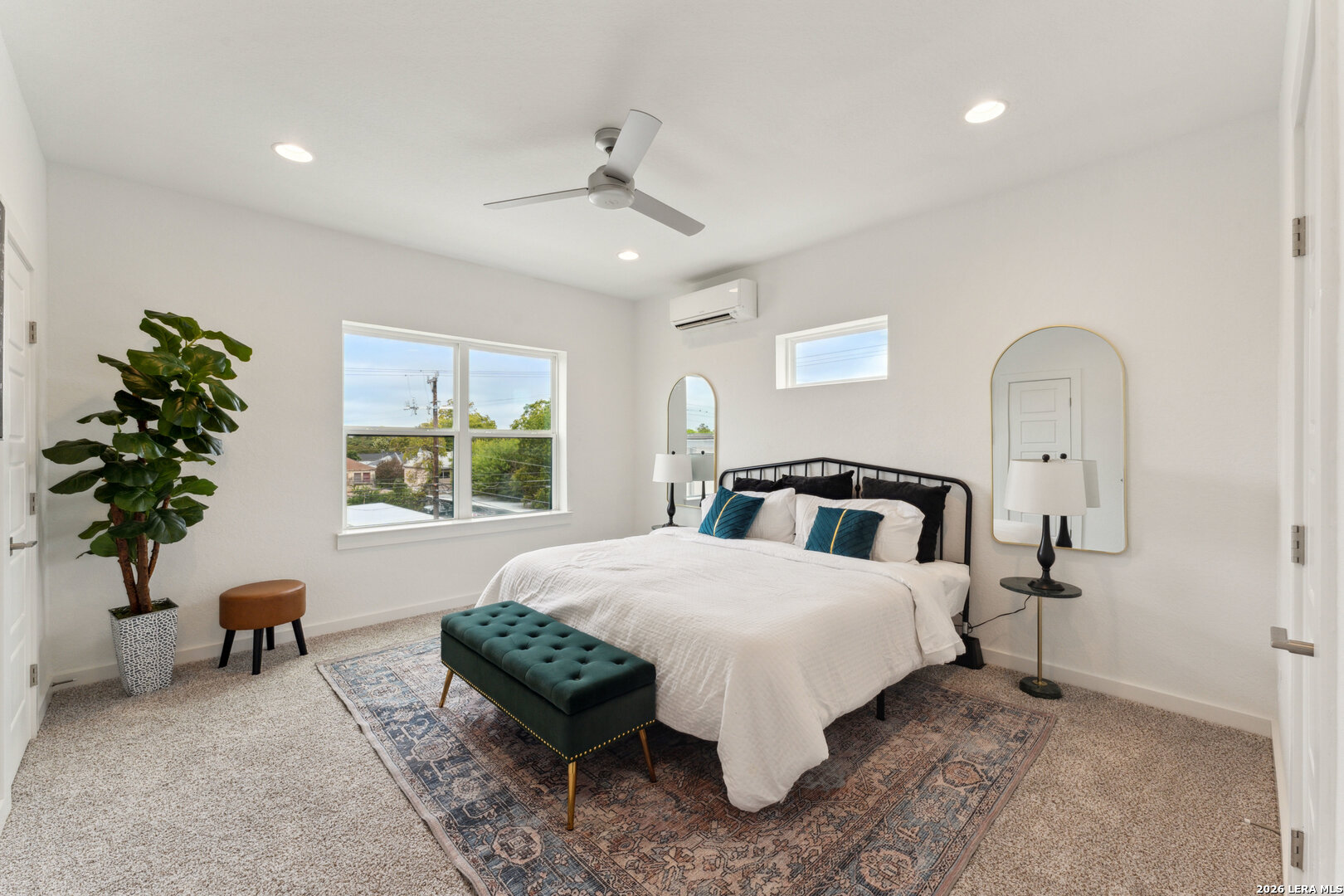 3214 N Elmendorf And 1735 Gramercy #201/301/302 San Antonio TX 78201