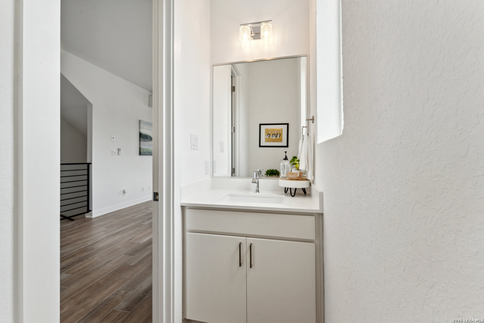 3214 N Elmendorf And 1735 Gramercy #201/301/302 San Antonio TX 78201